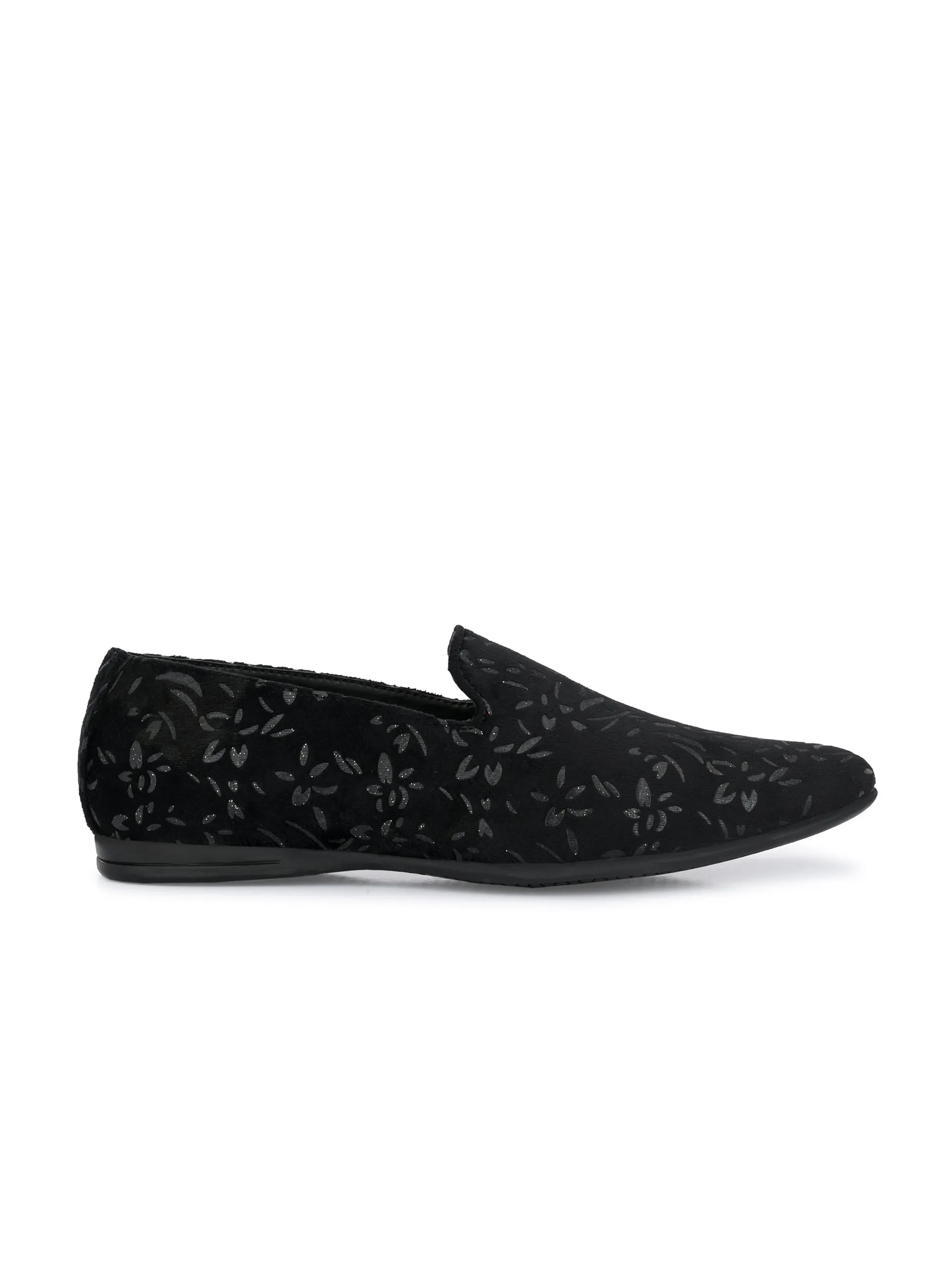 Baoli Black Slip-Ons