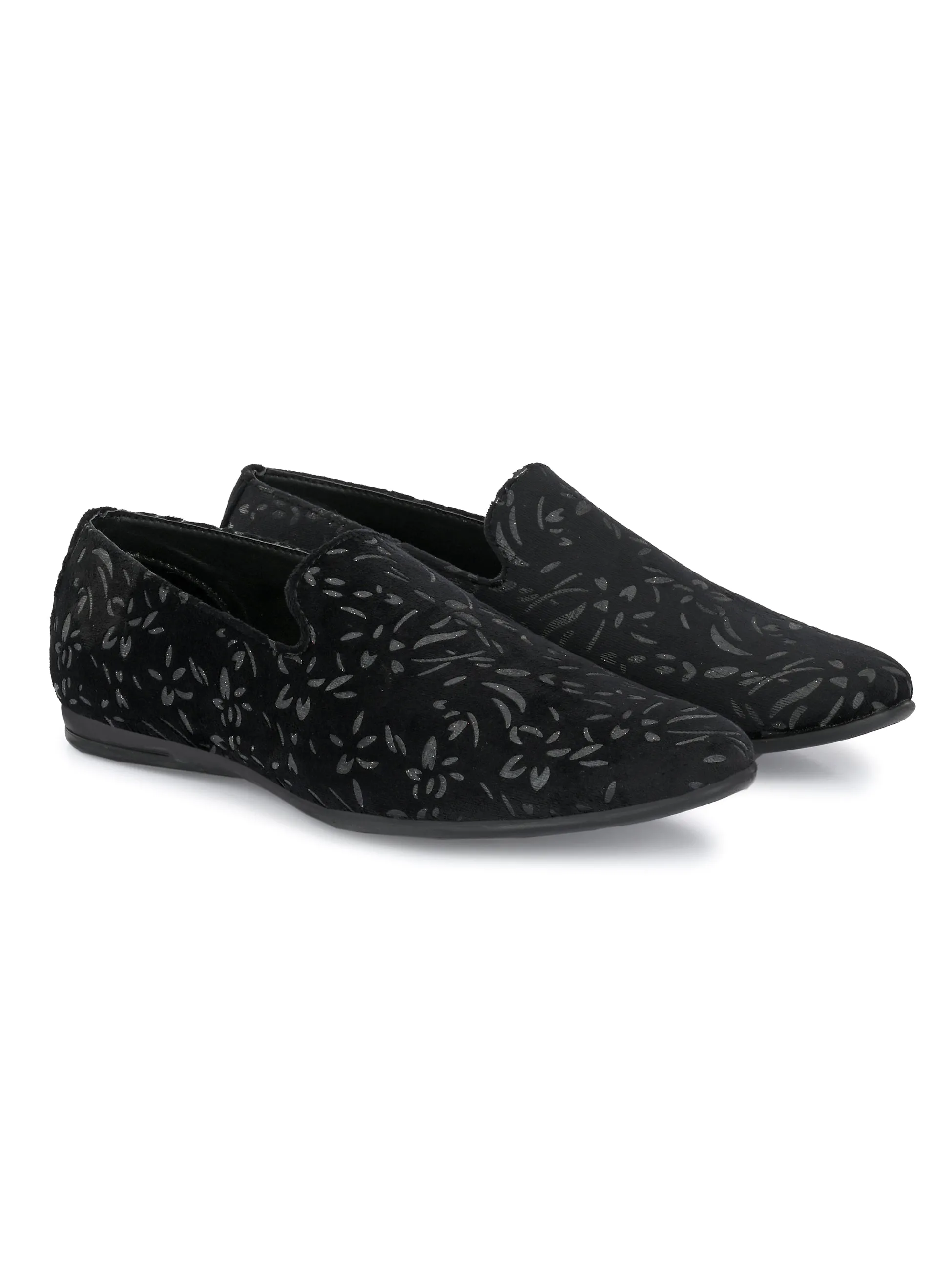 Baoli Black Slip-Ons